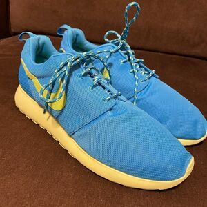 Excellent Condition Nike Roshe Run Blue Sail Yellow Womrns 9 US 40.5 EUR